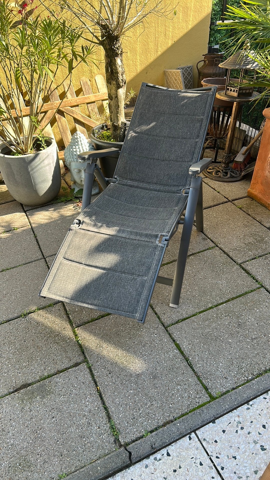 Tuinstoel ligstoel relaxstoel verstel en inklapbaar grijs, Tuin en Terras, Ophalen, Zo goed als nieuw, Aluminium, Inklapbaar