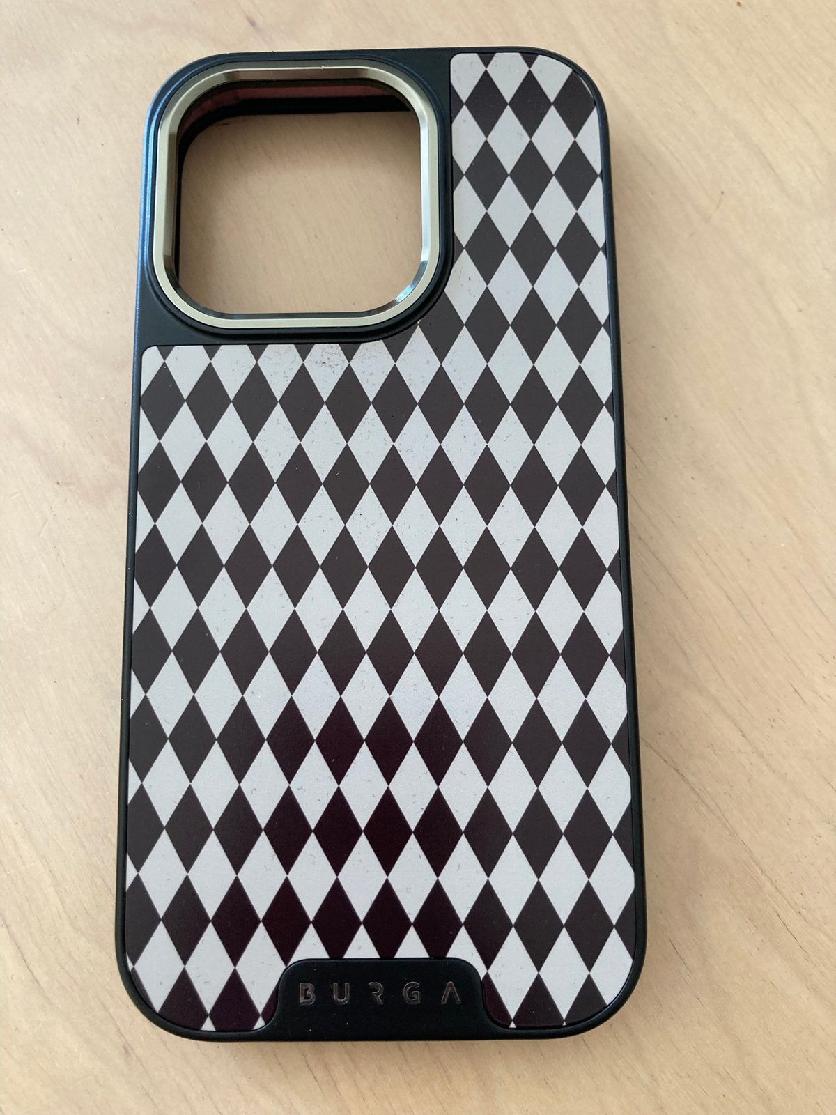 Burga Elite MagSafe Case grandeur, MagSafe, Frontje of Cover, Ophalen of Verzenden, IPhone 15 Pro