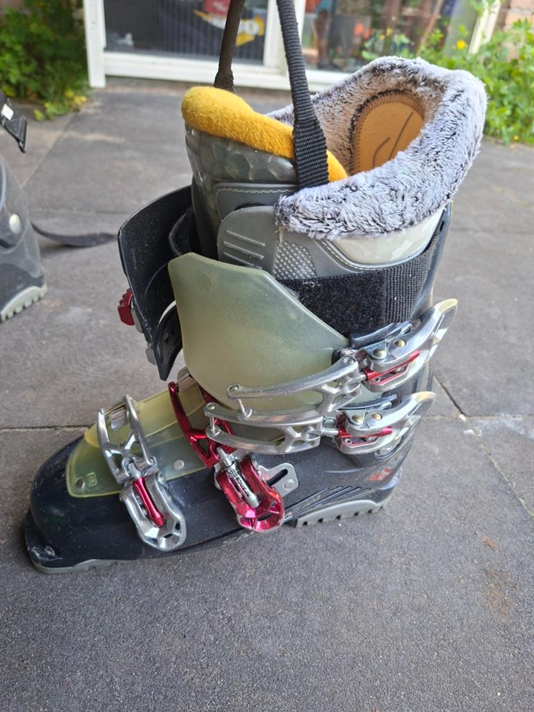 Salomon skischoenen - maat 26, Ophalen, Gebruikt, Schoenen, Salomon