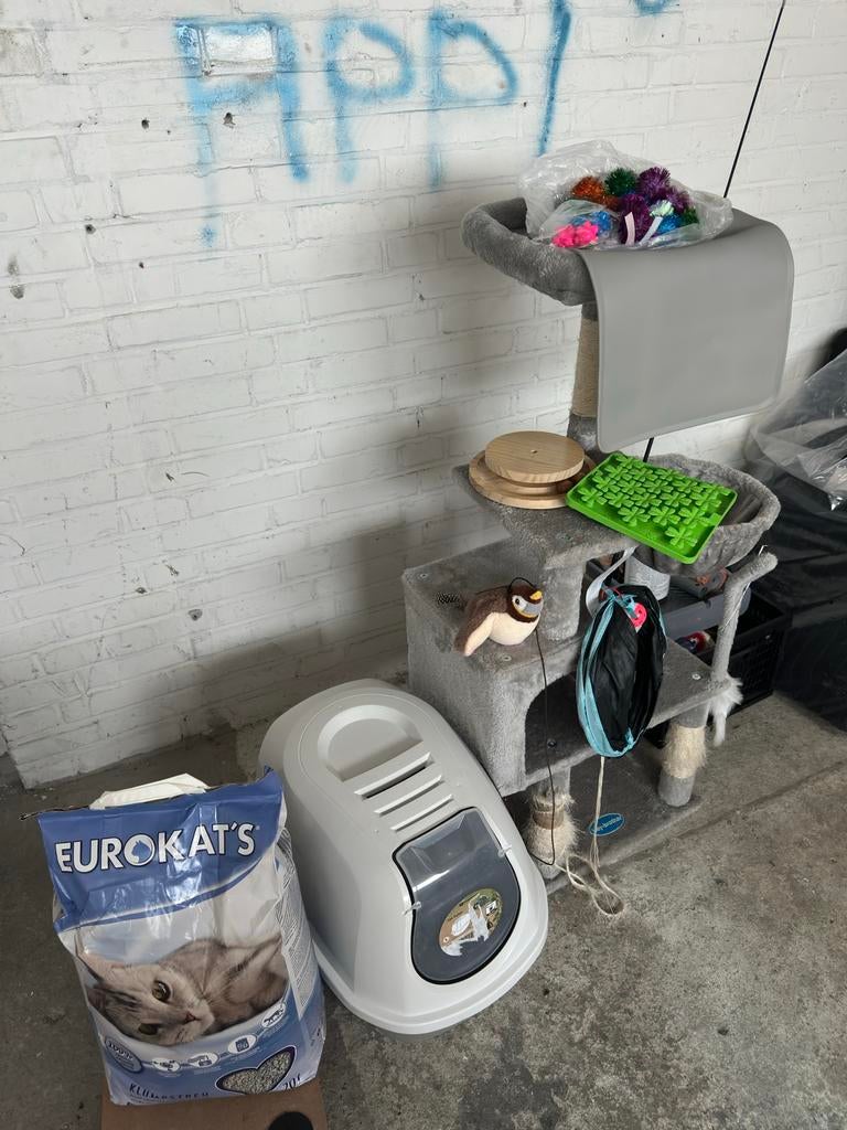 Diverse kattenspullen, Dieren en Toebehoren, Katten-accessoires, Zo goed als nieuw, Ophalen