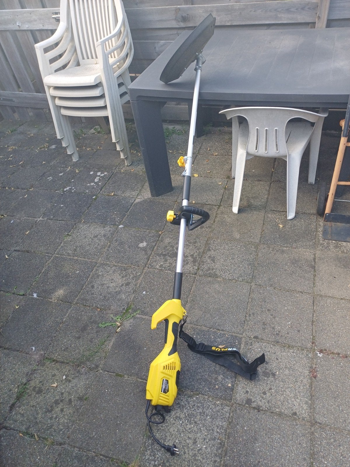 goede electrische bosmaaier, Tuin en Terras, Ophalen, Zo goed als nieuw, Elektrisch