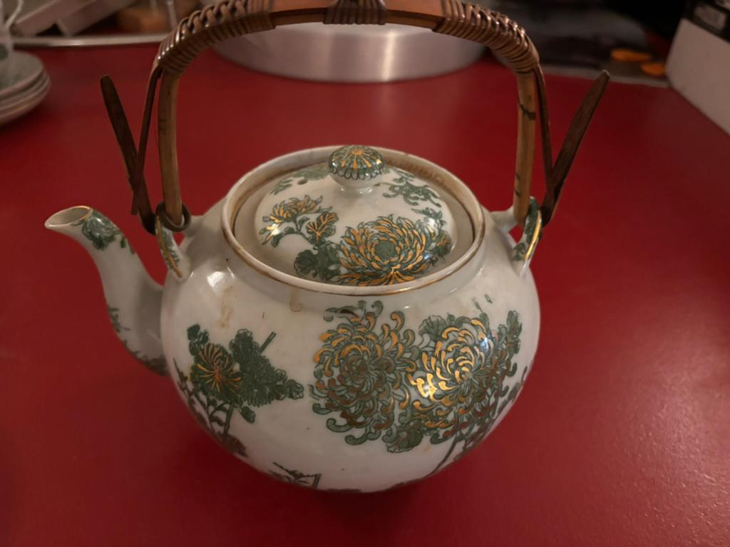 Japans porseleinen servies, Ophalen