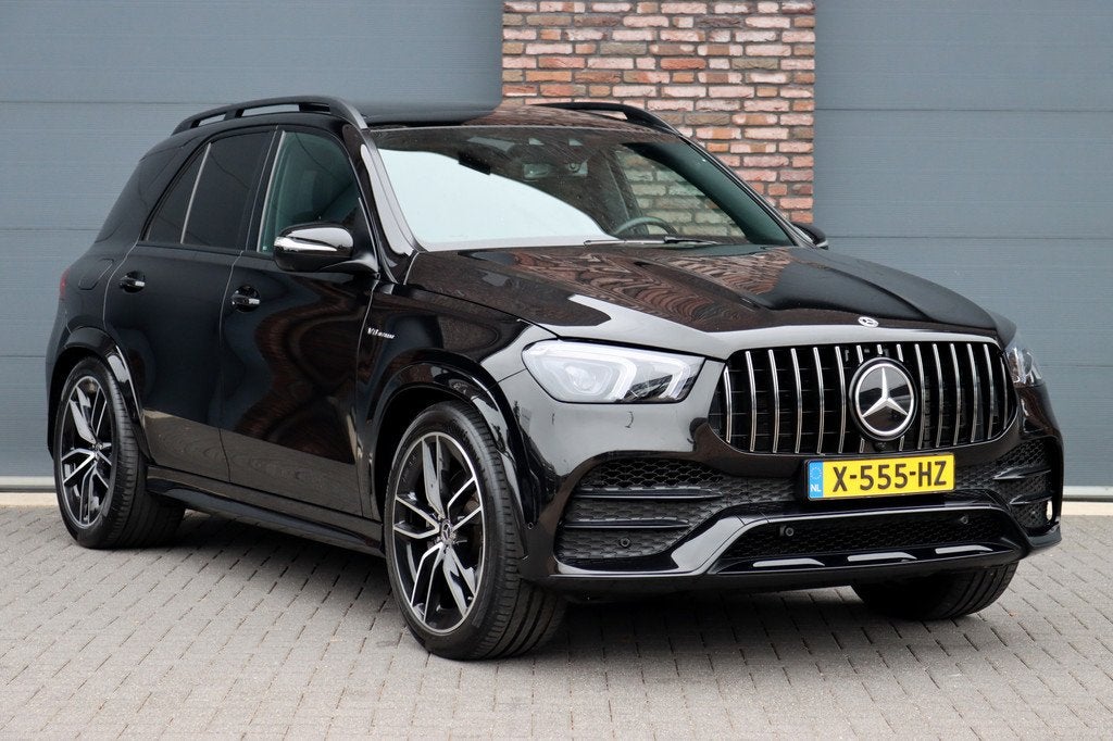 Mercedes-Benz GLE 580 V8 4MATIC AMG Line Aut9 | Luchtvering, Auto's, Mercedes-Benz, Gebruikt, 2245 kg, GLE, Zwart