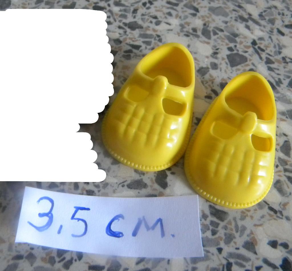 POPPENSCHOENTJES ALLERLEI IN NETTE STAAT, Verzamelen, Poppen, Ophalen of Verzenden, Gebruikt, Kleertjes