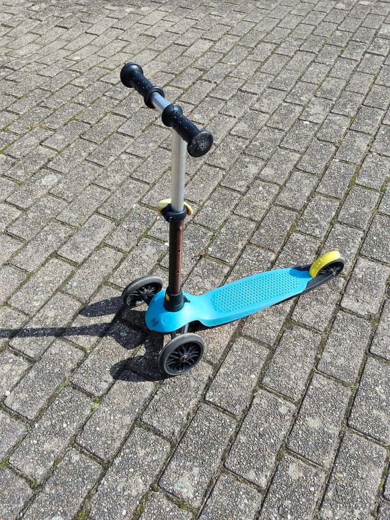 Blauwe step met drie wielen, Ophalen, Gebruikt, Gewone step