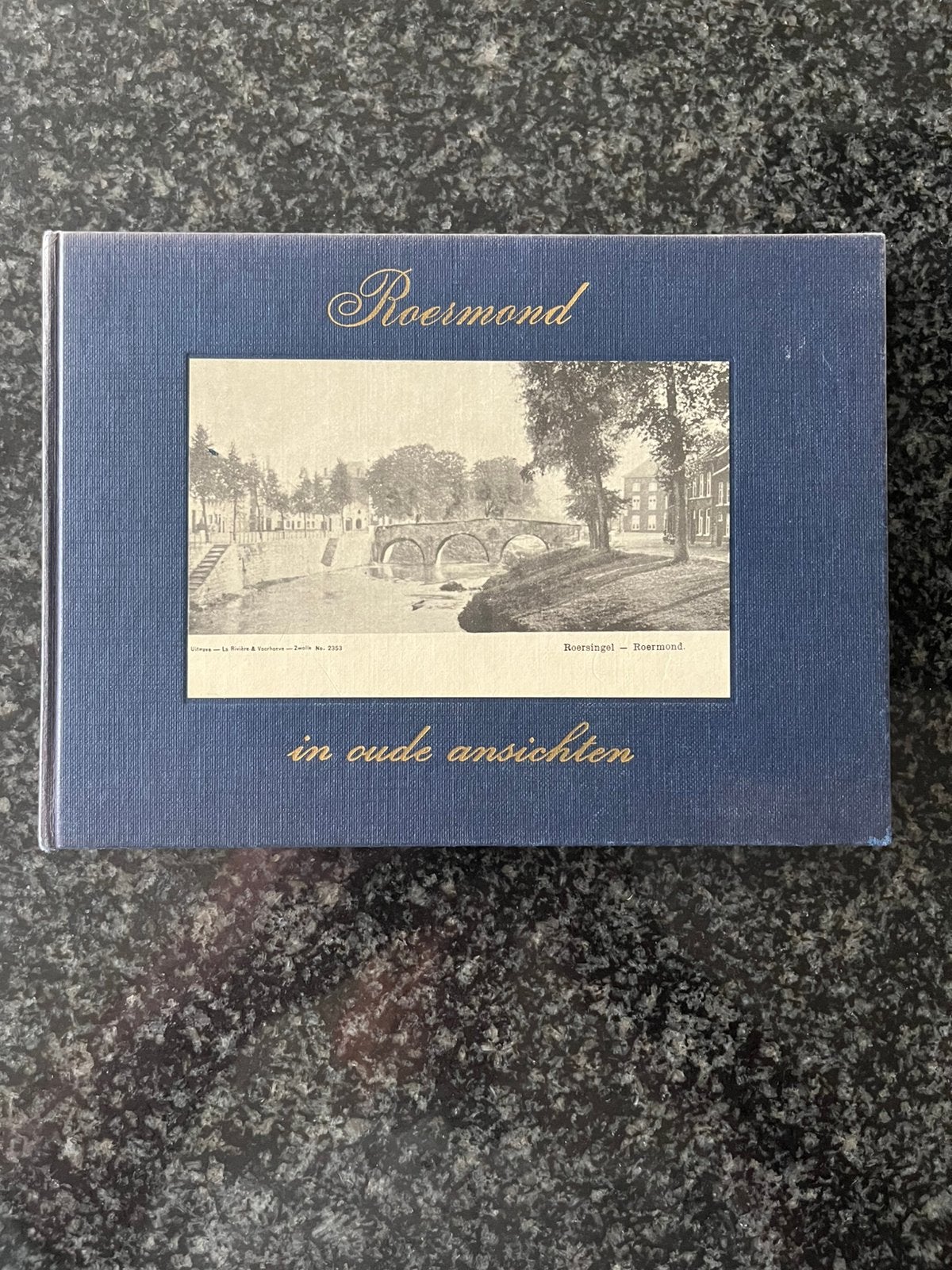 Roermond in oude ansichten (1969), Boeken, Geschiedenis | Stad en Regio, Ophalen of Verzenden, 20e eeuw of later, Gelezen