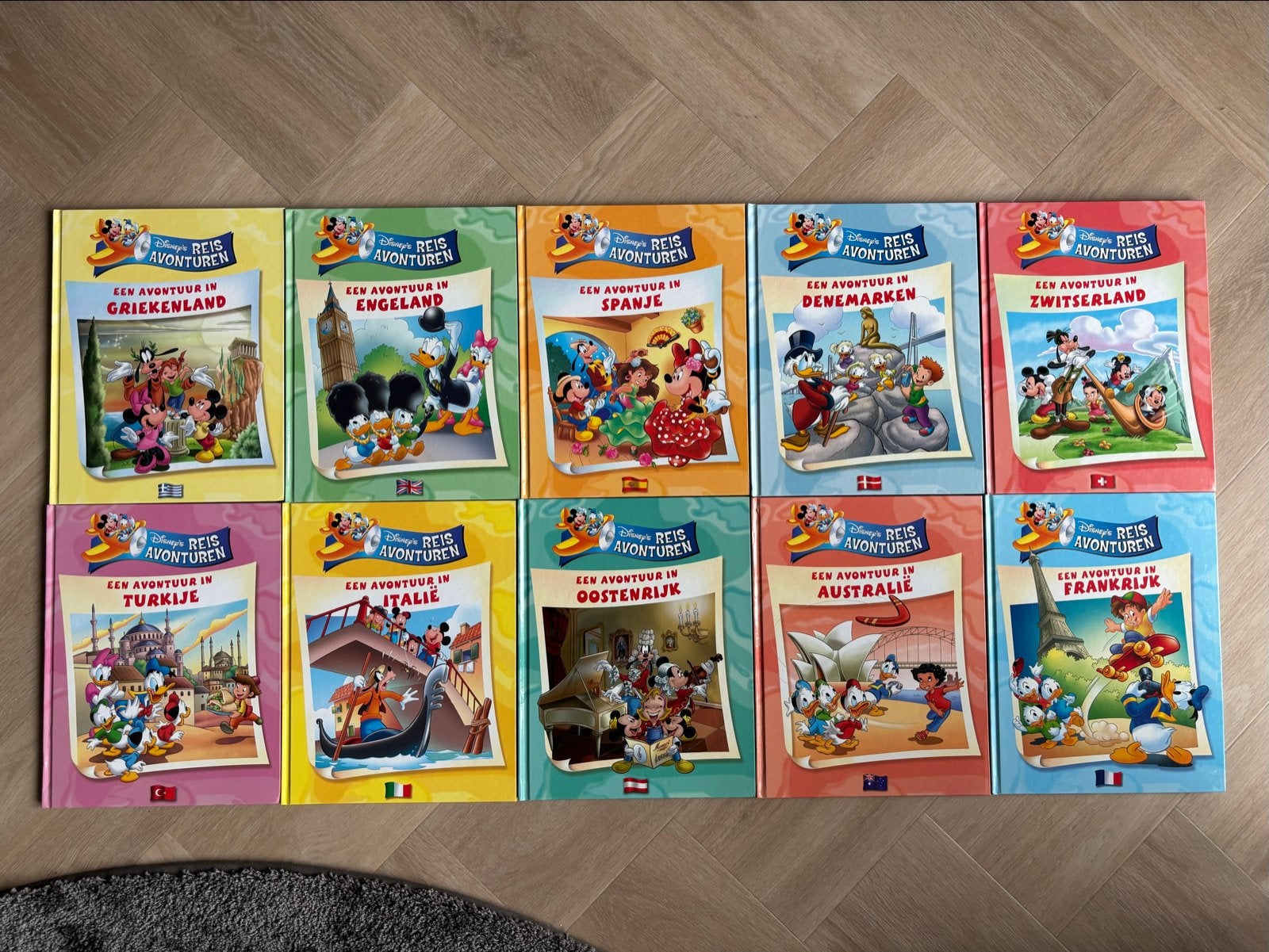 Disney's Reisavonturen - Complete set van 10 boeken, Ophalen of Verzenden, Nieuw, Fictie algemeen