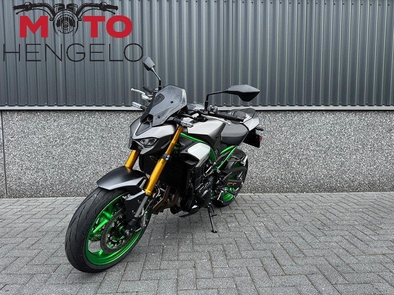 Kawasaki Z900 SE PERFORMANCE AKRAPOVIC (bj 2026), Bedrijf, Info@kawasaki.nl, Jacobus Spijkerdreef 1-3
2132 PZ  Hoofddorp, NL, Kawasaki Motors Europe N.V.