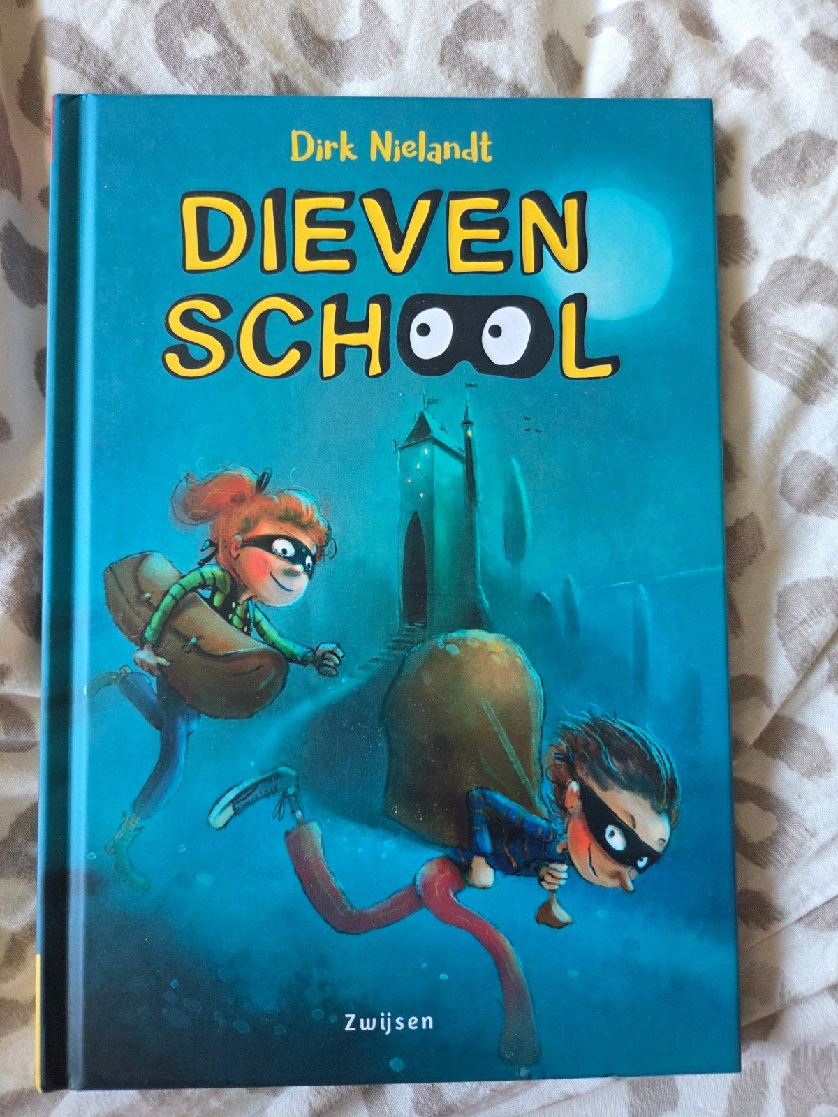 Dirk Nielandt - Dievenschool, Dirk Nielandt, Fictie algemeen, Ophalen of Verzenden, Zo goed als nieuw