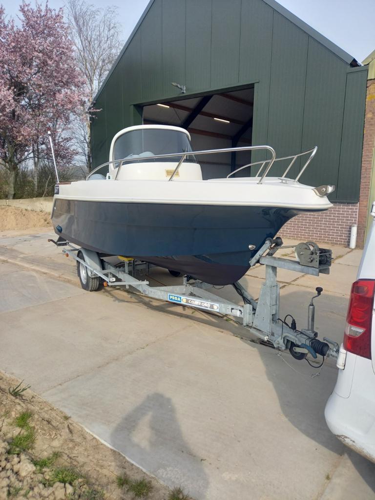 Quicksilver 550 met Honda 90 pk, Watersport en Boten, Vis- en Consoleboten, Ophalen, Overige merken, Gebruikt, Viertaktmotor