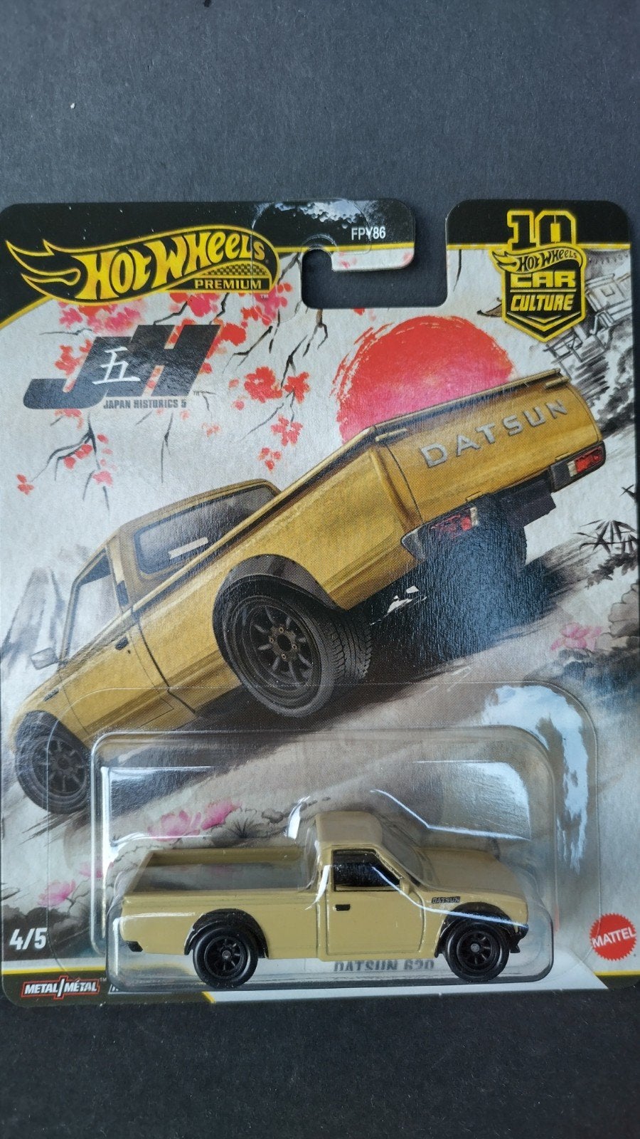 Datsun 620 Pick Up 1:64 Hotwheels Premium Pol, Auto, Verzenden, Nieuw, M