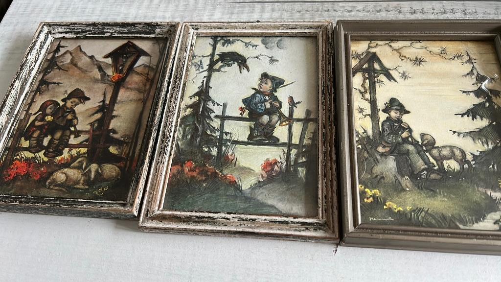 Set van drie ingelijste M.J Hummel prenten, Ophalen of Verzenden, Zo goed als nieuw, Hummel