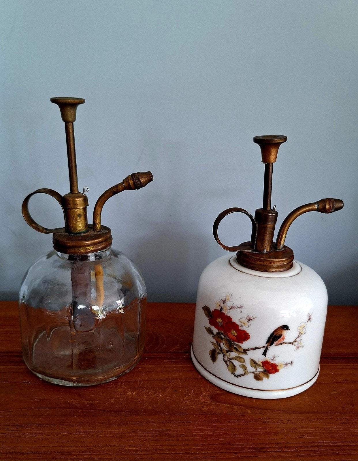 2 vintage plantenspuiten – Glas & Porselein, Ophalen of Verzenden