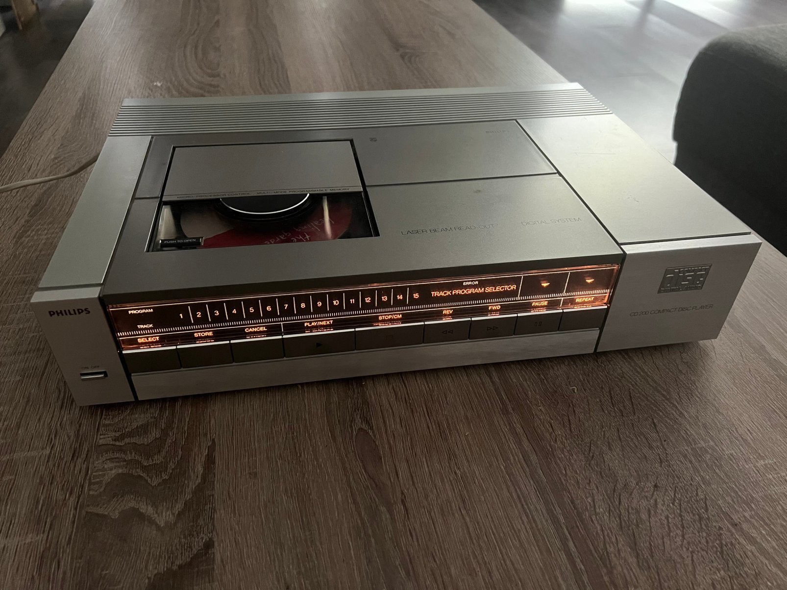 Philips cd 200 defect, Ophalen, Zo goed als nieuw, Philips