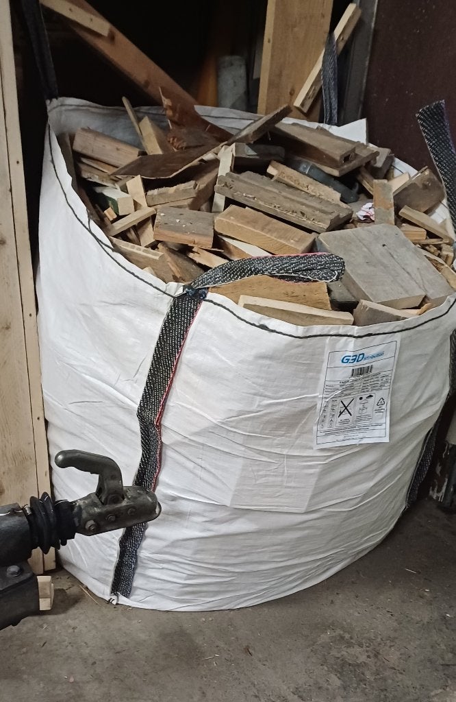 Brandhout haardhout resthout 1m³ €35,-, Minder dan 3 m³, Ophalen, Blokken