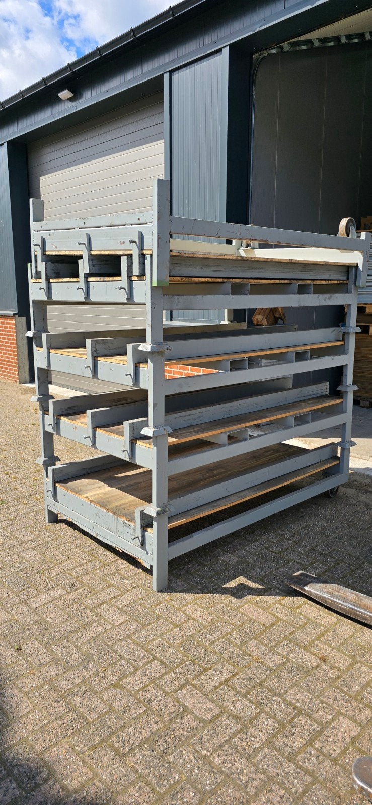 8x Grote bokken stapelbokken stapelrekken + 3 wagens karren, 100 liter of meer, Ophalen, Gebruikt, Transportkar