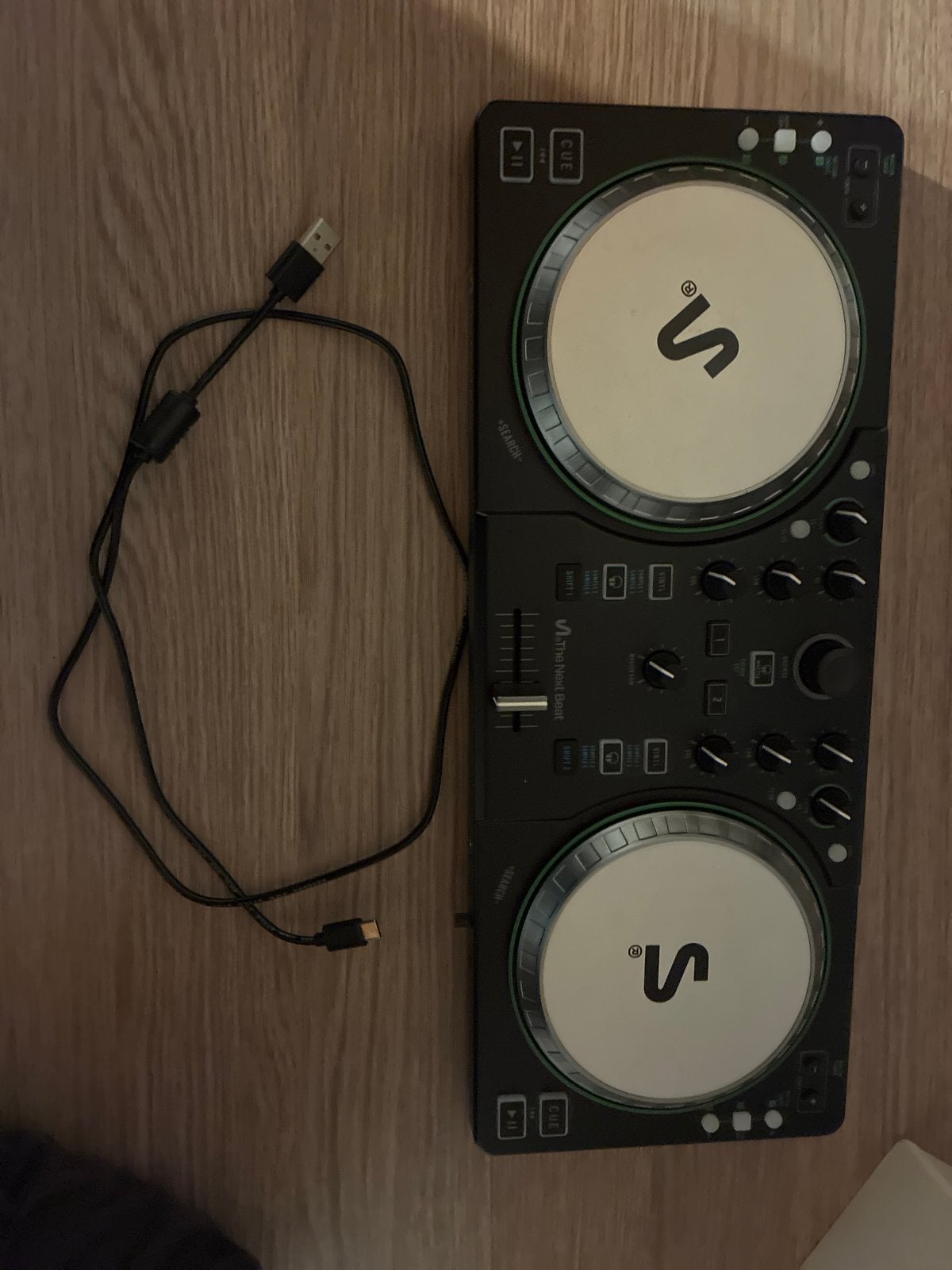 The Next Beat DJ Controller - Zo goed als nieuw, Muziek en Instrumenten, Ophalen of Verzenden, Zo goed als nieuw, Dj-set, Overige merken