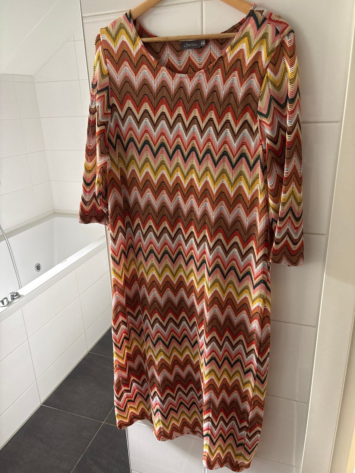 Geisha Zigzag Jurk 3XL/46 - Zo goed als nieuw, Kleding | Dames, Jurken, Overige kleuren, Maat 46/48 (XL) of groter, Ophalen of Verzenden