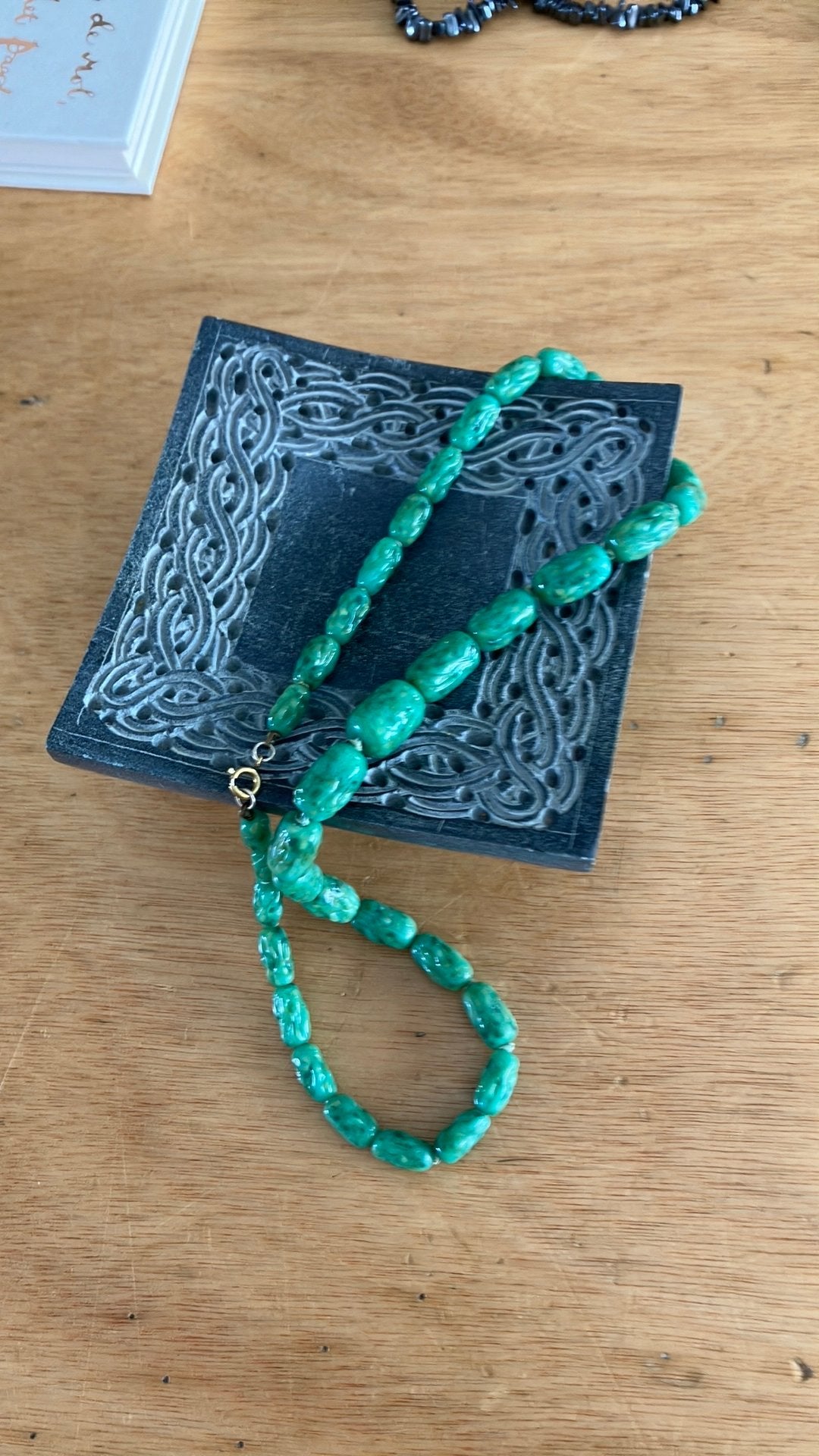 Edelstenen ketting, groene jade, 27 cm, Sieraden, Tassen en Uiterlijk, Edelstenen, Ophalen of Verzenden, Gebruikt