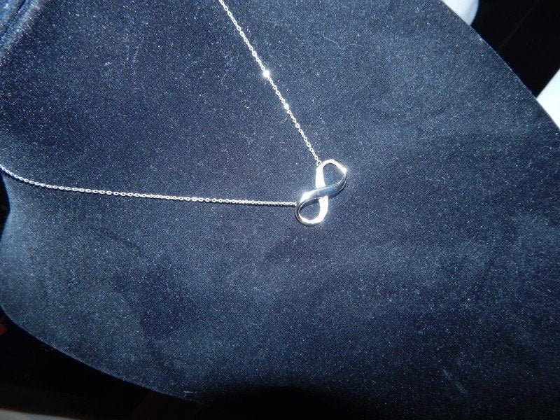 Swarovski ketting infinity teken met swarovski steentjes, Verzenden, Zo goed als nieuw, Zilver, Zilver