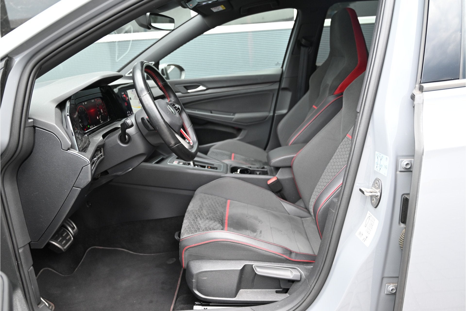 Volkswagen Golf 2.0 TSI GTI CLUBSPORT 300 PK / PANO / IQ LIG, Auto's, Volkswagen, Gebruikt, Euro 6, 4 cilinders, 1984 cc