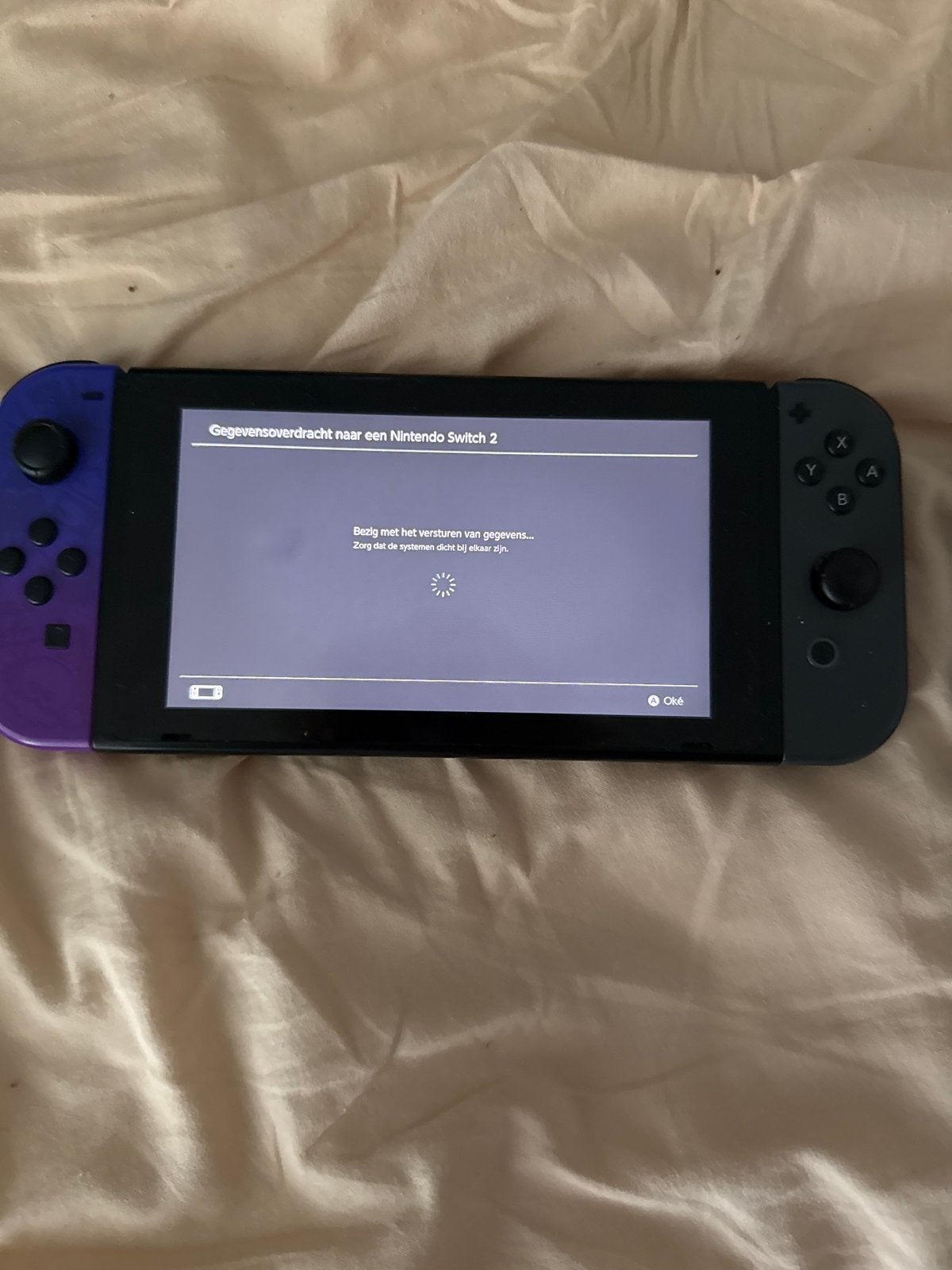 Nintendo Switch met 4 controllers en dock, Spelcomputers en Games, Ophalen of Verzenden, Zo goed als nieuw, Met 3 controllers of meer