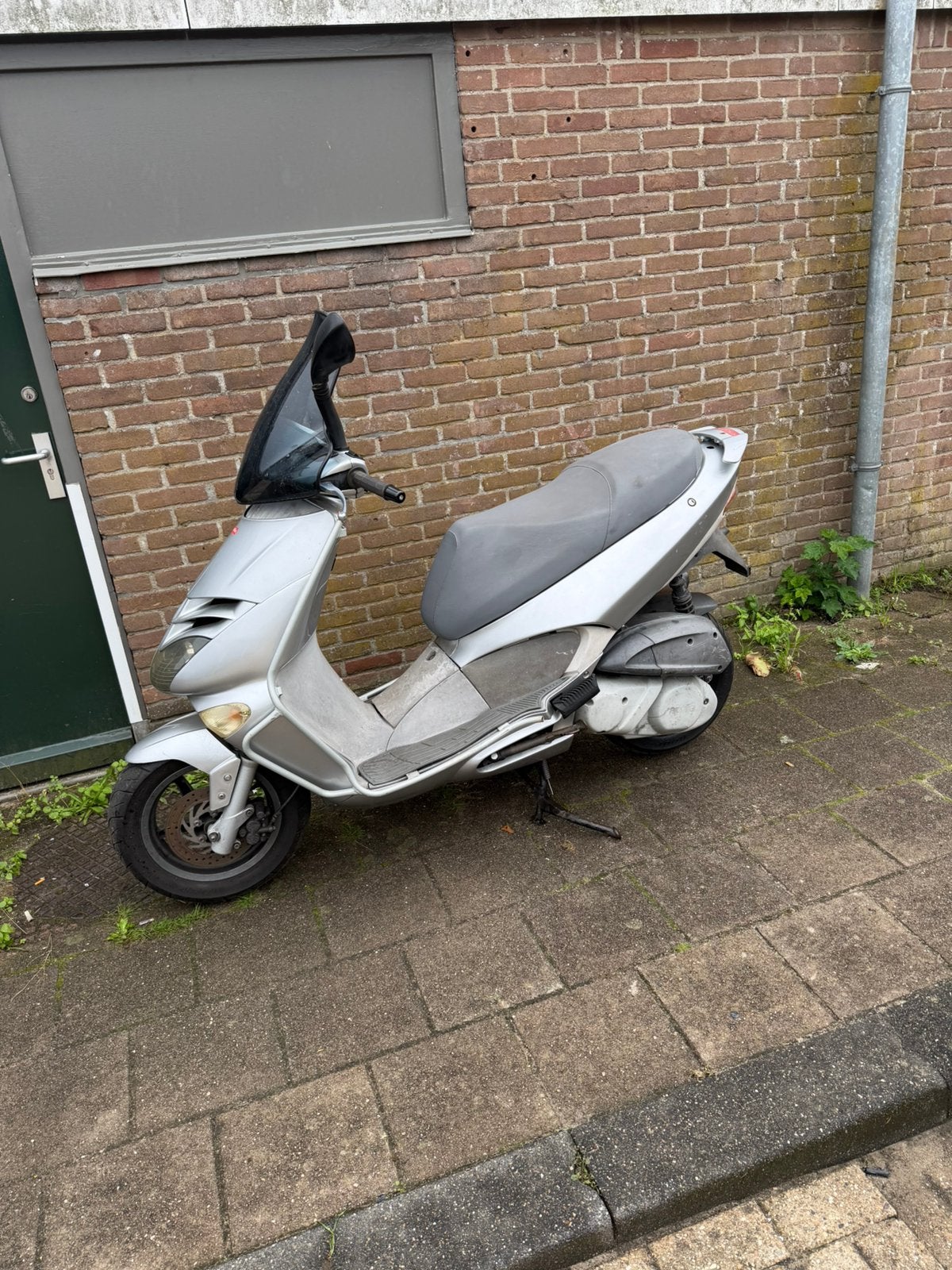 Aprilia leonardo 250cc duits, Fietsen en Brommers, Ophalen, Zo goed als nieuw, Benzine, SR 50