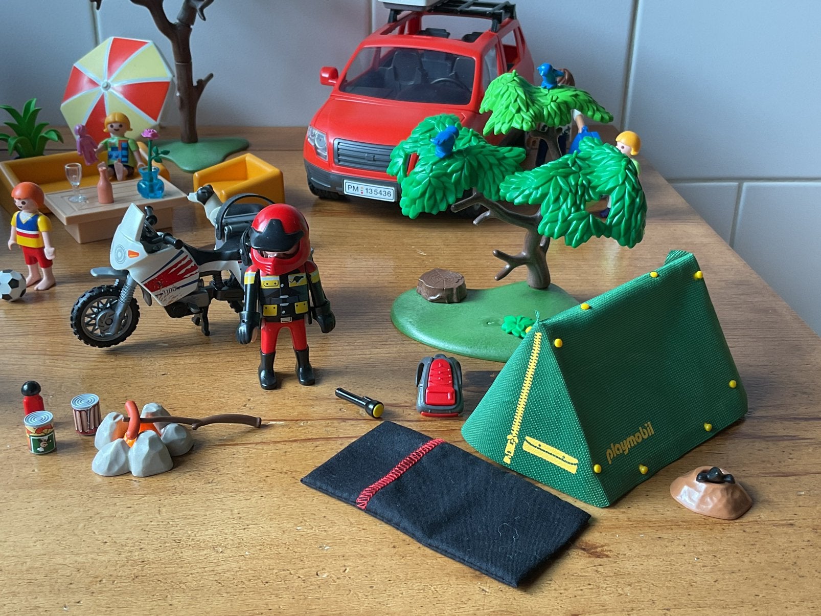 Foto 8 van PLAYMOBIL UITGEBREID VAKANTIEHUIS ☕️ 🍰 SUPER MOOI !!