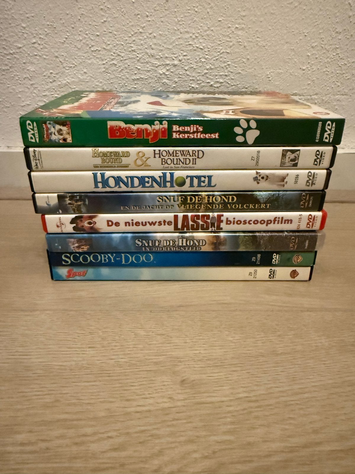 Hondenfilms DVD collectie: oa. Benji, Lassie en Scooby-Doo, Avontuur, Gebruikt, Alle leeftijden, Nederlands