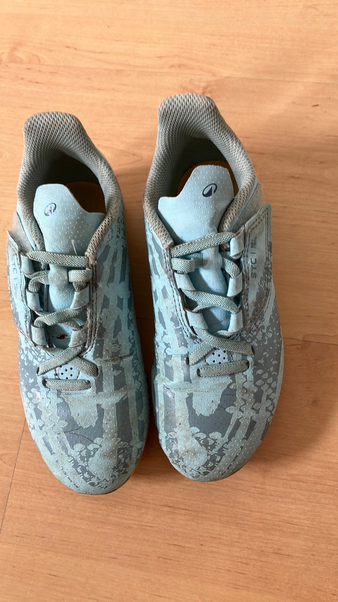 Kipsta voetbalschoenen mt 31, Maat XS of kleiner, Ophalen of Verzenden, Zo goed als nieuw, Schoenen