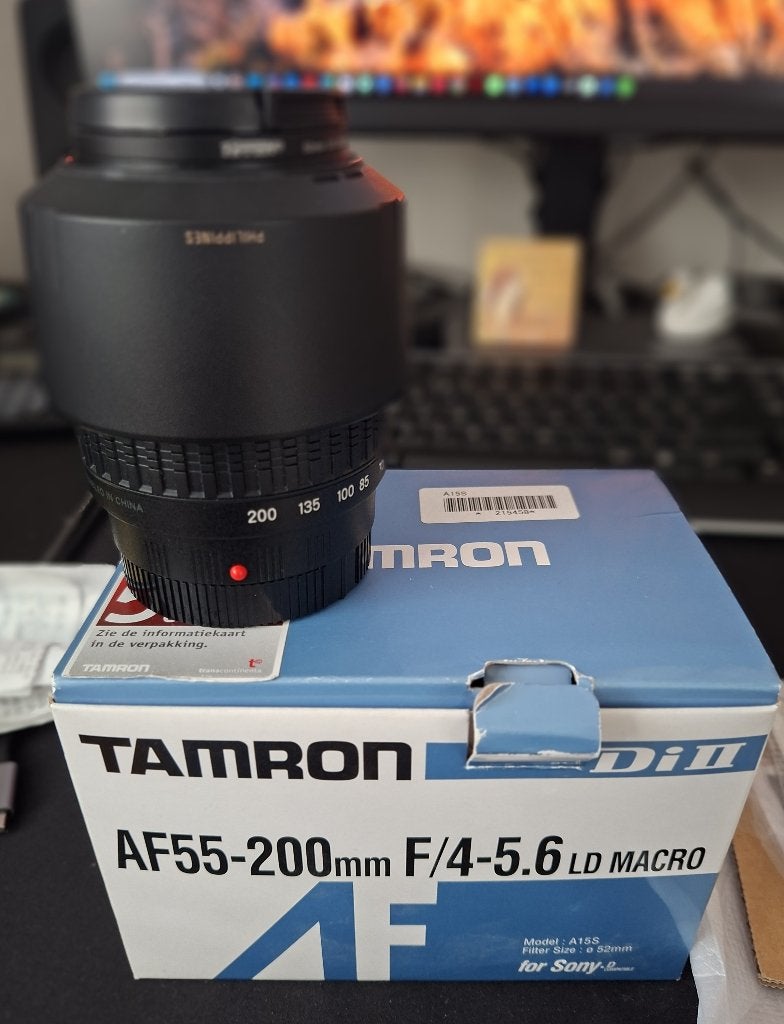Tamron AF-55-200mm F4-5.6 LD Macro Sony A nieuw in doos, Nieuw, Tamron, 200 mm, Zonnekap