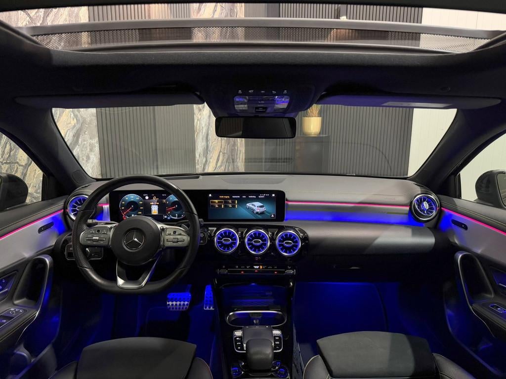 Mercedes-Benz A-klasse 250e AMG Launch Ed|PANO|SFEER|360cam|, Auto's, Mercedes-Benz, Gebruikt, 4 cilinders, 15 kWh, Plug-in hybride