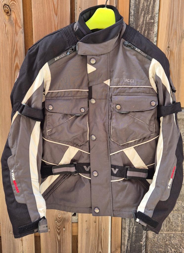 Vanucci motorjas maat 48 met binnenjas, Motoren, Kleding | Motorkleding, Ophalen, Jas | textiel, Dames, Vanucci