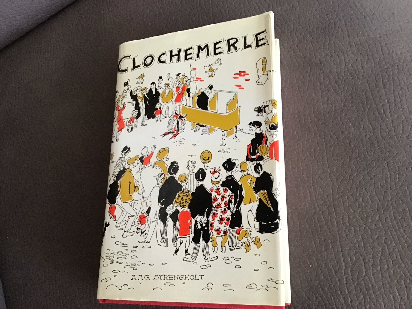 Clochemerle - A.J.G. Strengholt (Vintage Boek), Ophalen of Verzenden, Gelezen, Europa overig
