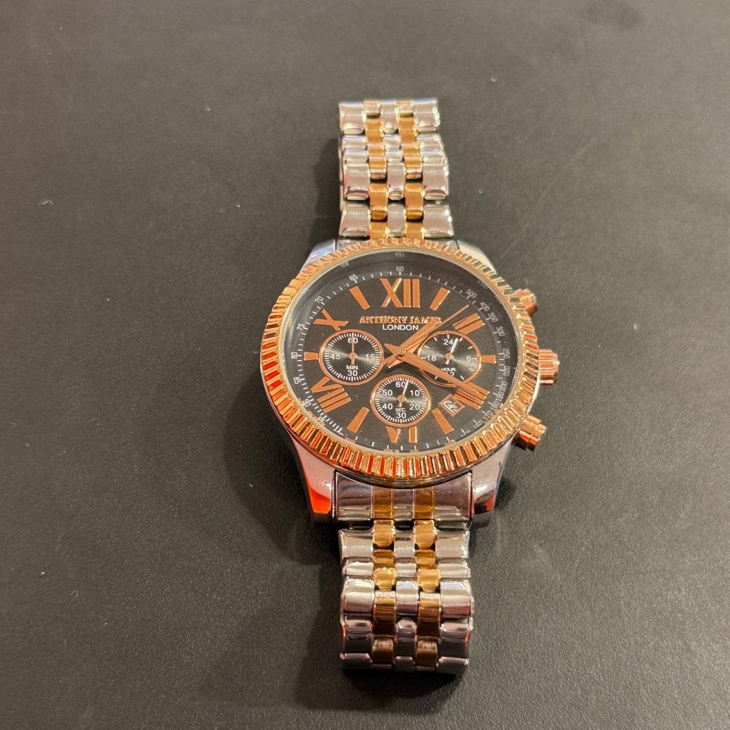 Chrono Sports Two Tone | incl. garantie, 2K Games, Zo goed als nieuw, https://support.2k.com/hc/nl, 10 Hamilton Landing, Novato, CA 94949, Verenigde Staten