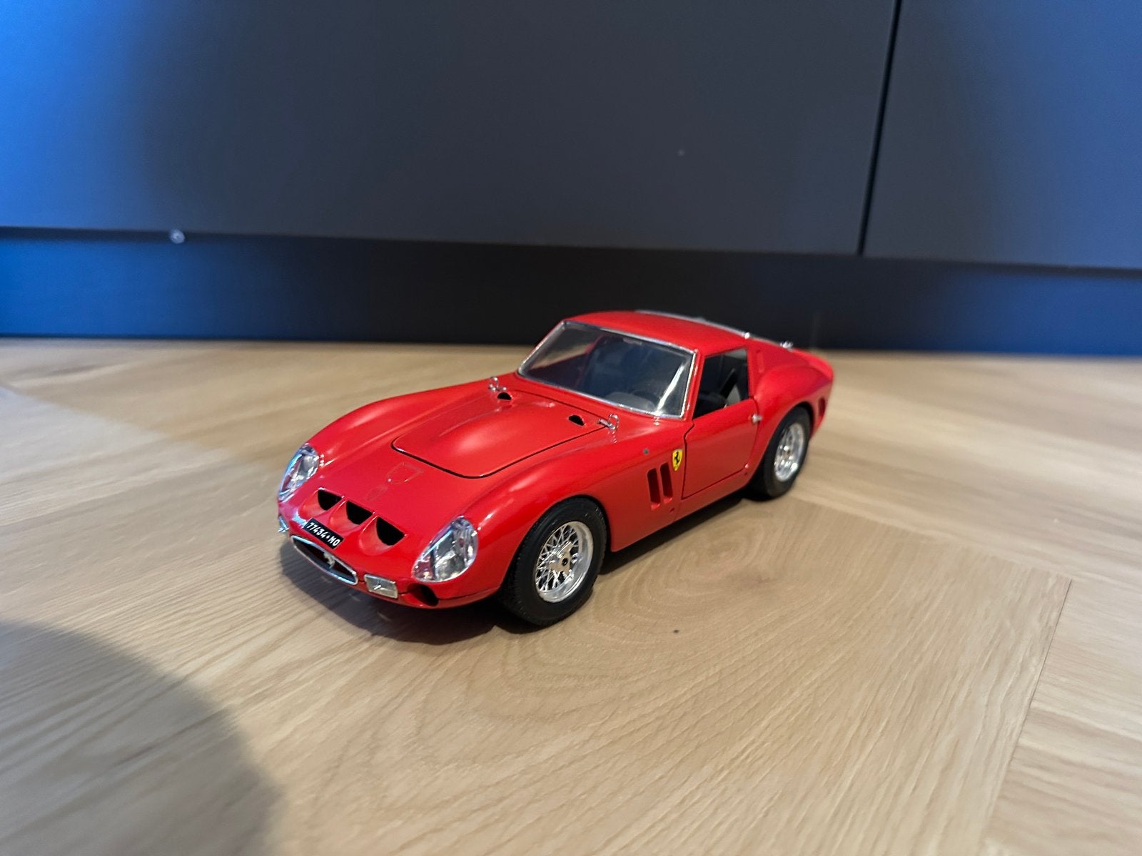 Bburago Ferrari 250 GTO 1:18 modelauto rood, Hobby en Vrije tijd, Modelauto's | 1:18, Ophalen of Verzenden, Zo goed als nieuw
