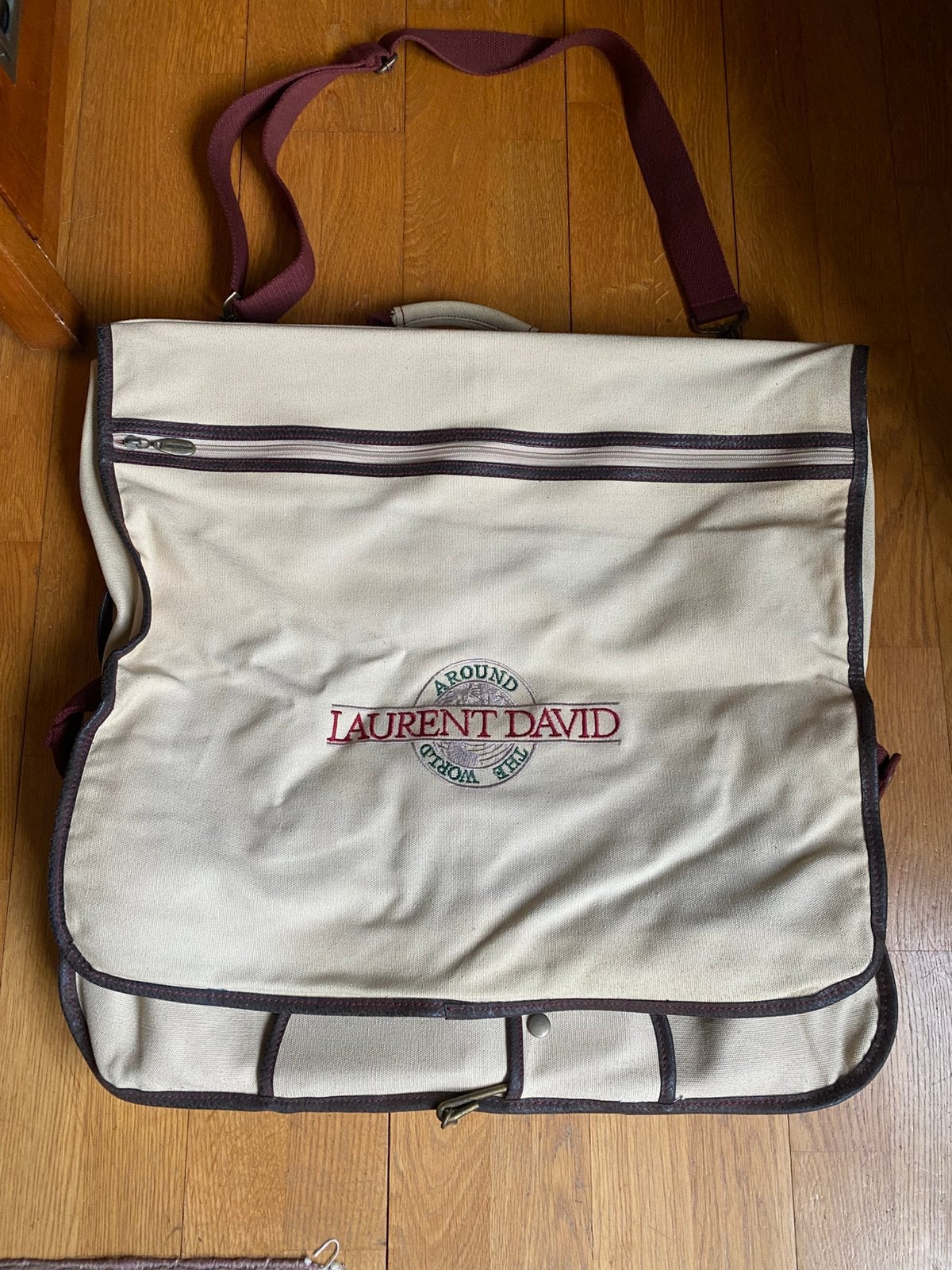 Reistas voor kostuums, Ophalen, Gebruikt, Beige, 30 cm of meer