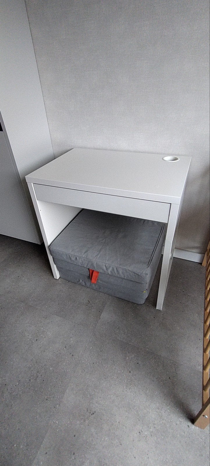 IKEA Micke bureau 73x50cm wit - met lade, Ophalen, Gebruikt, Met lades, IKEA