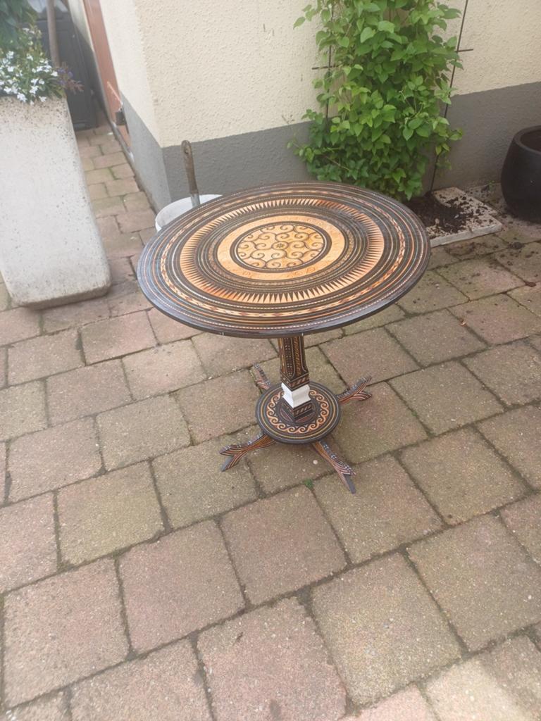 Zeldzame Antieke bijzettafeltje houtsnijwerk en beschilderd, Ophalen of Verzenden