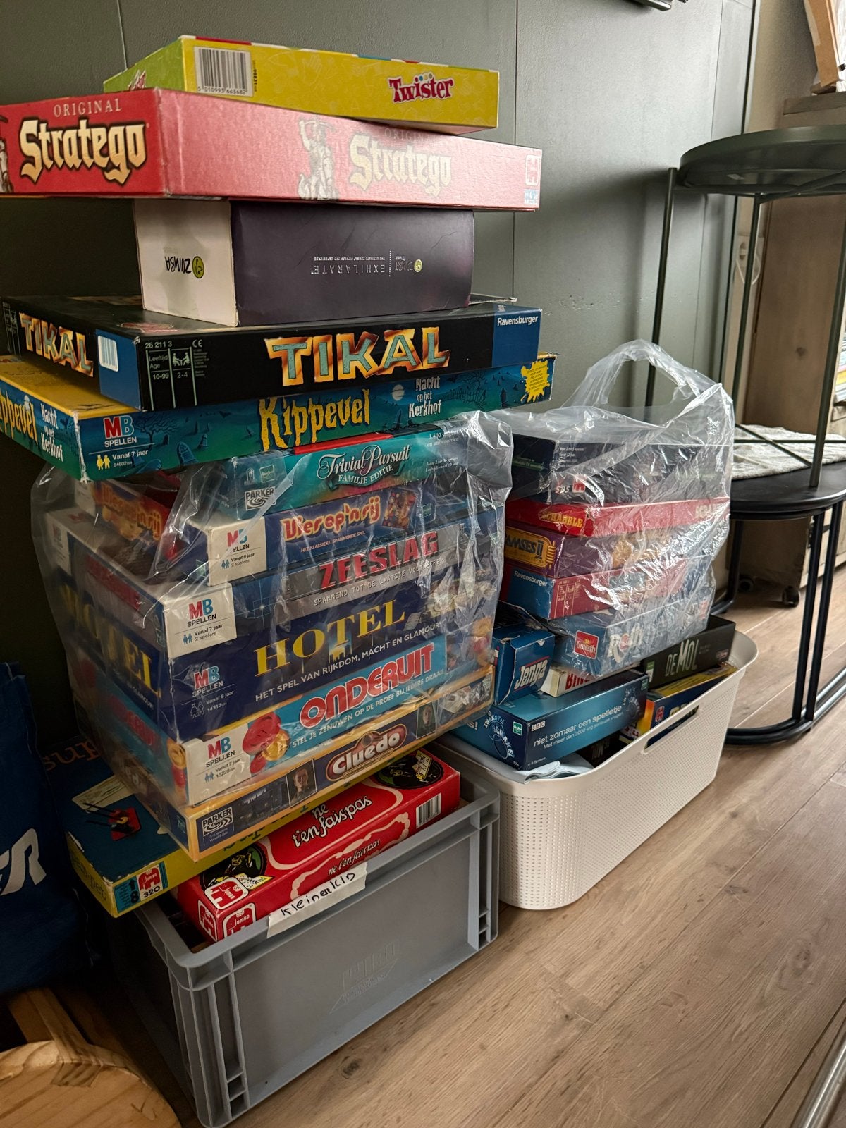 Grote collectie bordspellen: Hotel, Stratego, Trivial Pursui, Een of twee spelers, Ophalen of Verzenden, Nieuw