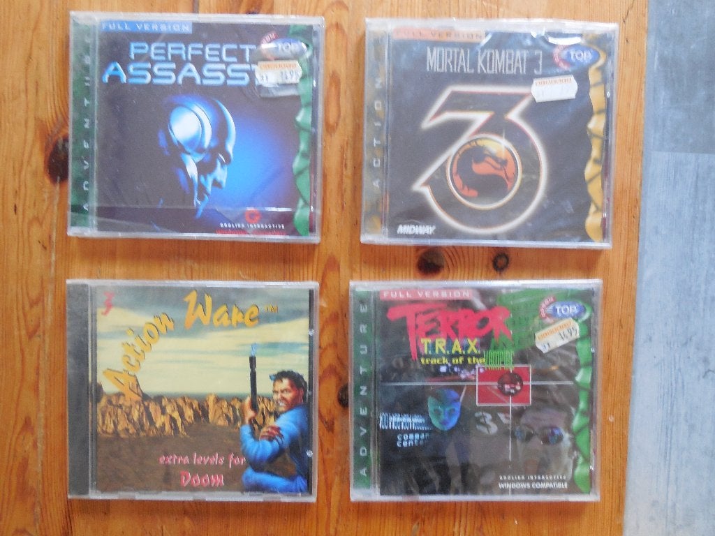 4 nieuwe retro spellen o.a mortal kombat 3   terror t.r.a.x, Spelcomputers en Games, Games | Pc, Vechten, 1 speler, Nieuw, Eén computer