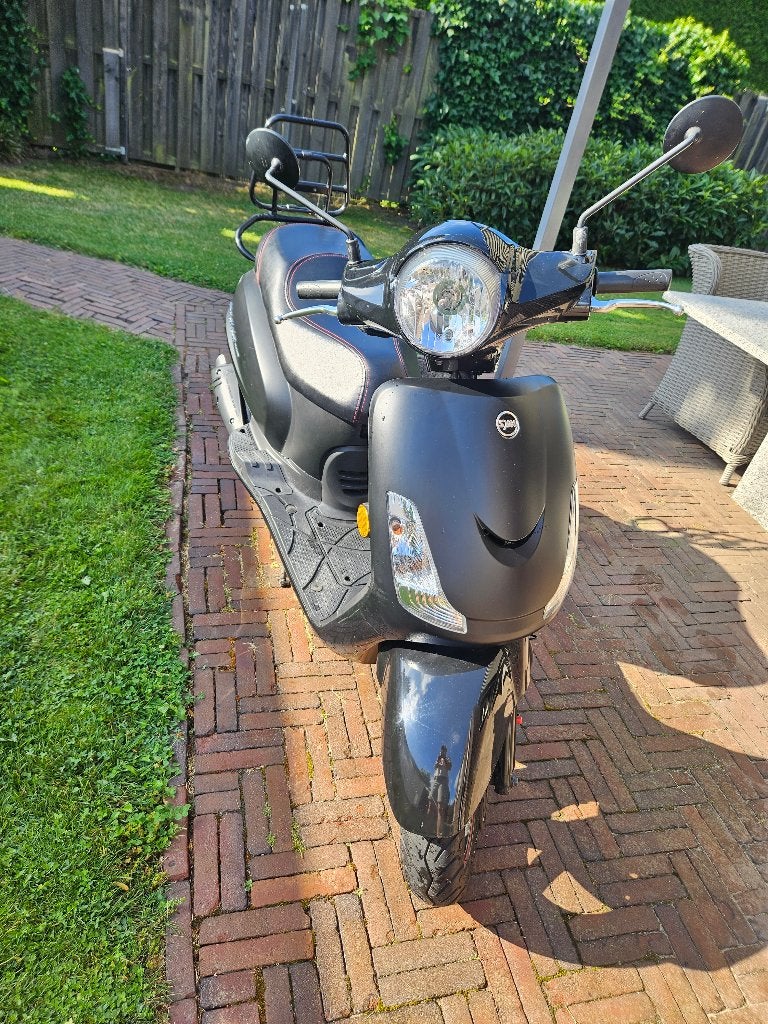 Sym fiddle 2, Fietsen en Brommers, Ophalen, Gebruikt, Maximaal 45 km/u, Benzine