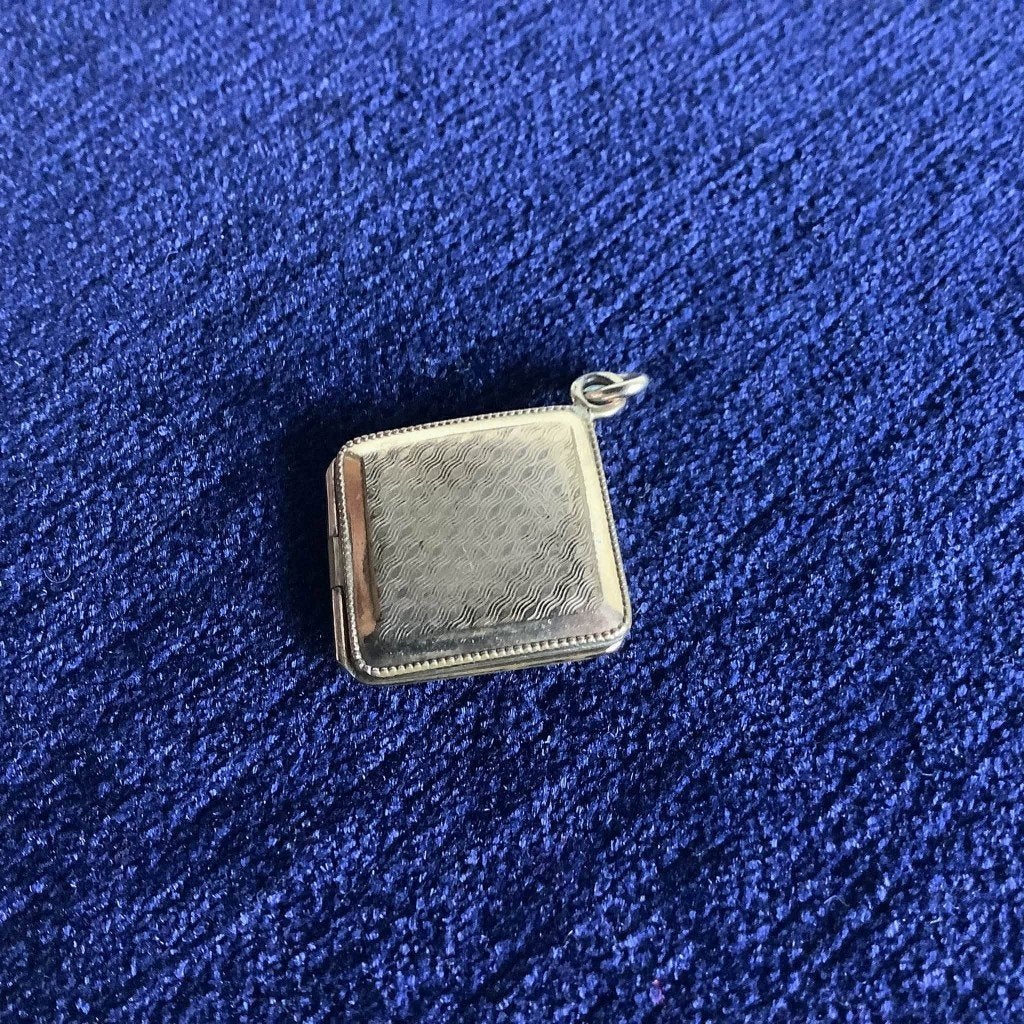 Antiek verguld vierkantig fotolocket / hanger, Ophalen of Verzenden, Overige materialen, Hanger, Verguld