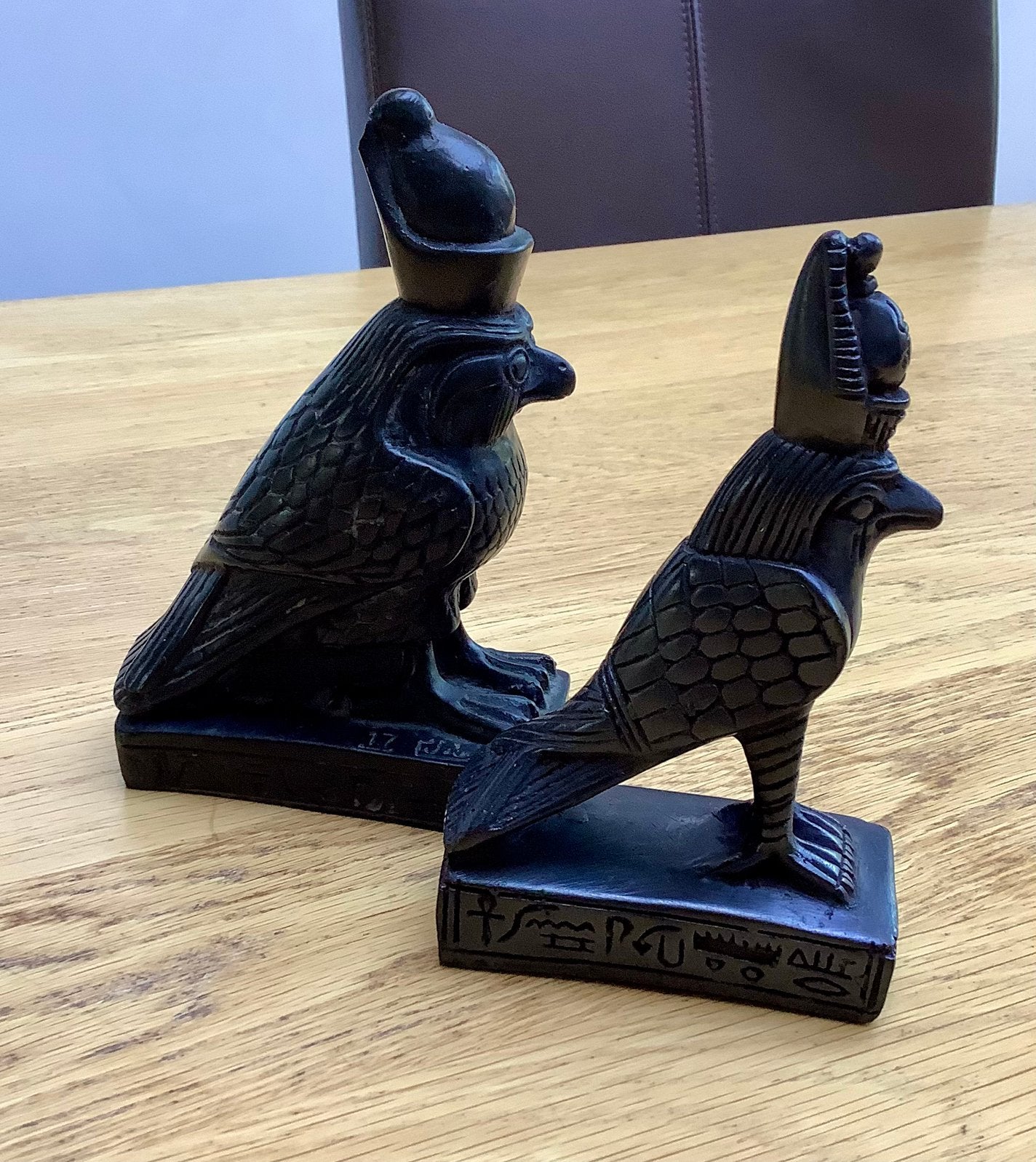 Set van 2 Egyptische Horus beelden - Valkengod, Ophalen of Verzenden, Zo goed als nieuw