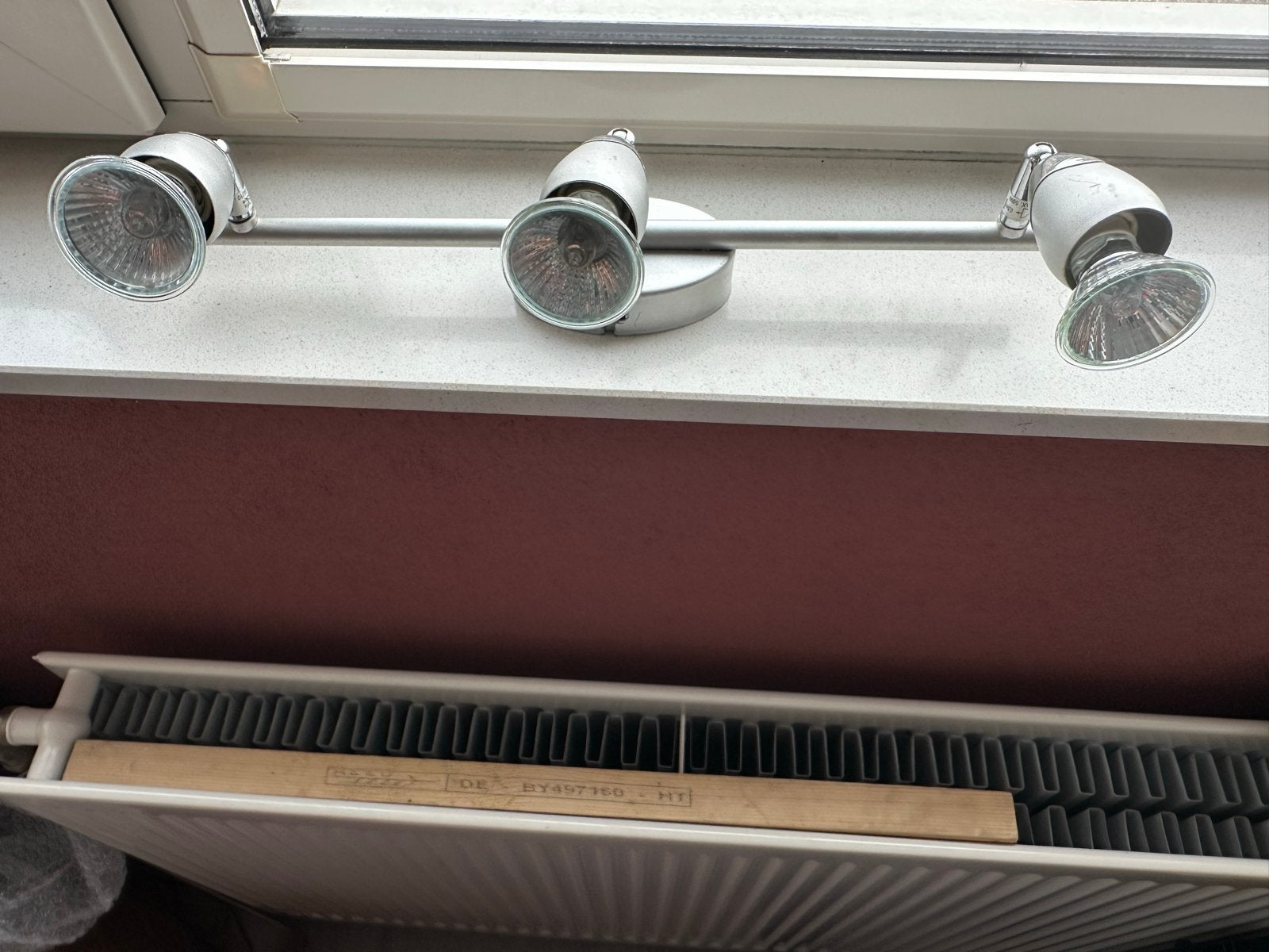 Zilverkleurige spotbalk met 3 halogeen spots, Halogeen, Gebruikt, GU10, Ophalen of Verzenden