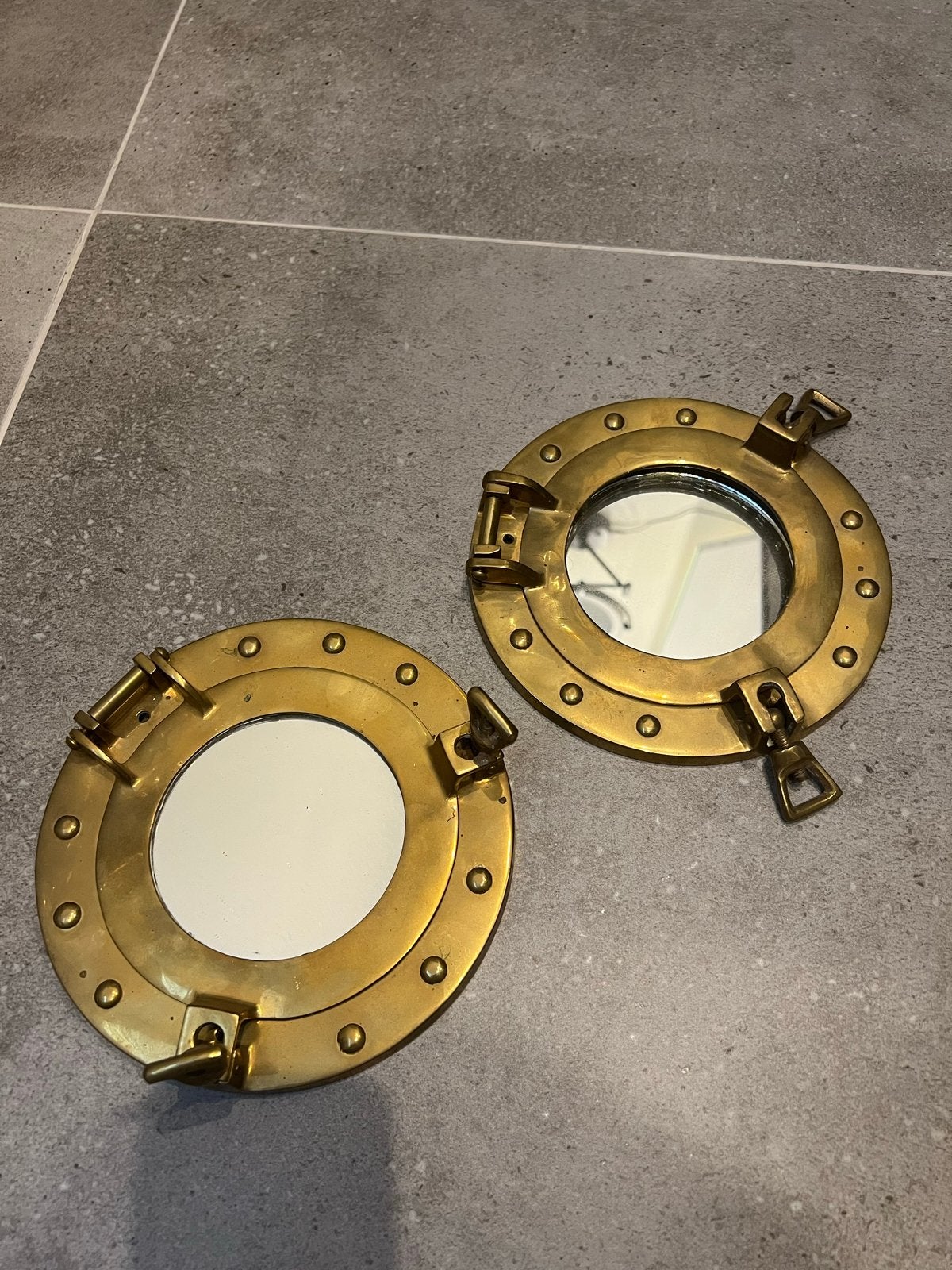 Set van 2 messing patrijspoorten met spiegel, Huis en Inrichting, Woonaccessoires | Spiegels, Ophalen of Verzenden, Rond, Minder dan 50 cm