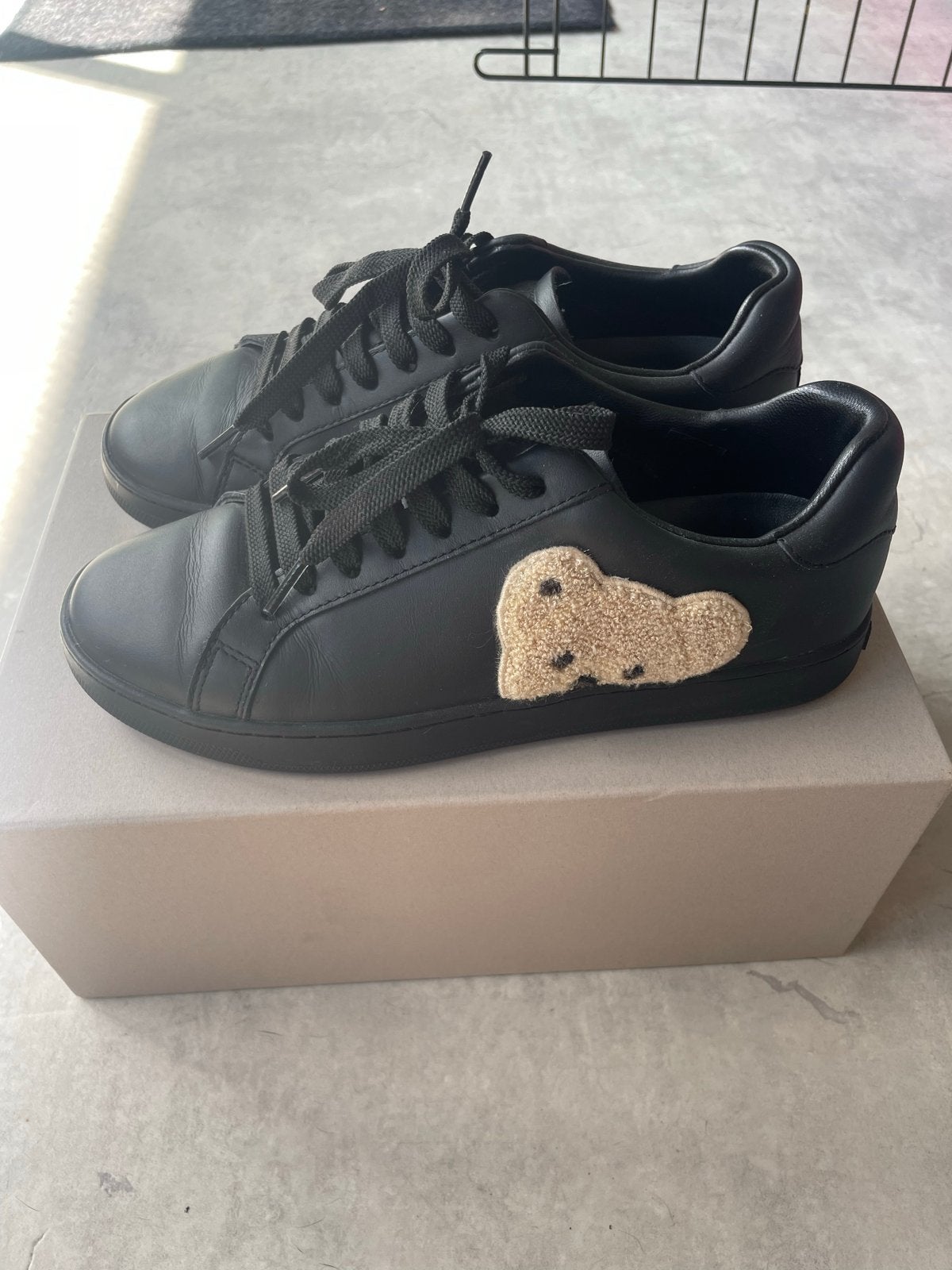 Palm Angels Teddy Bear Tennis Sneakers Zwart maat 37, Ophalen of Verzenden, Zo goed als nieuw, Zwart, Sneakers of Gympen