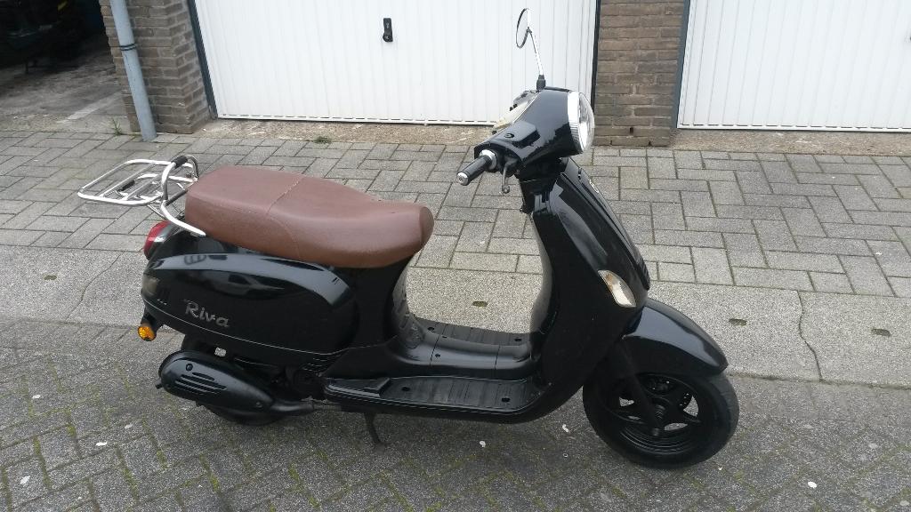 la souris btc riva , 6000km, inruil mogelijk, Ophalen of Verzenden, Benzine, Overige modellen