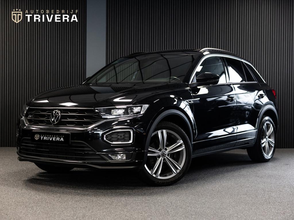 Volkswagen T-ROC 1.5 TSI 3x R-Line l PANO l 1e eigenaar l LM, Stof, 4 cilinders, 150 pk, Zwart