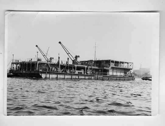 scheepvaart-foto-SCHIEDAM-werf gusto-  GP4-offshore, Ophalen of Verzenden, Zo goed als nieuw, Motorboot, Boek of Tijdschrift